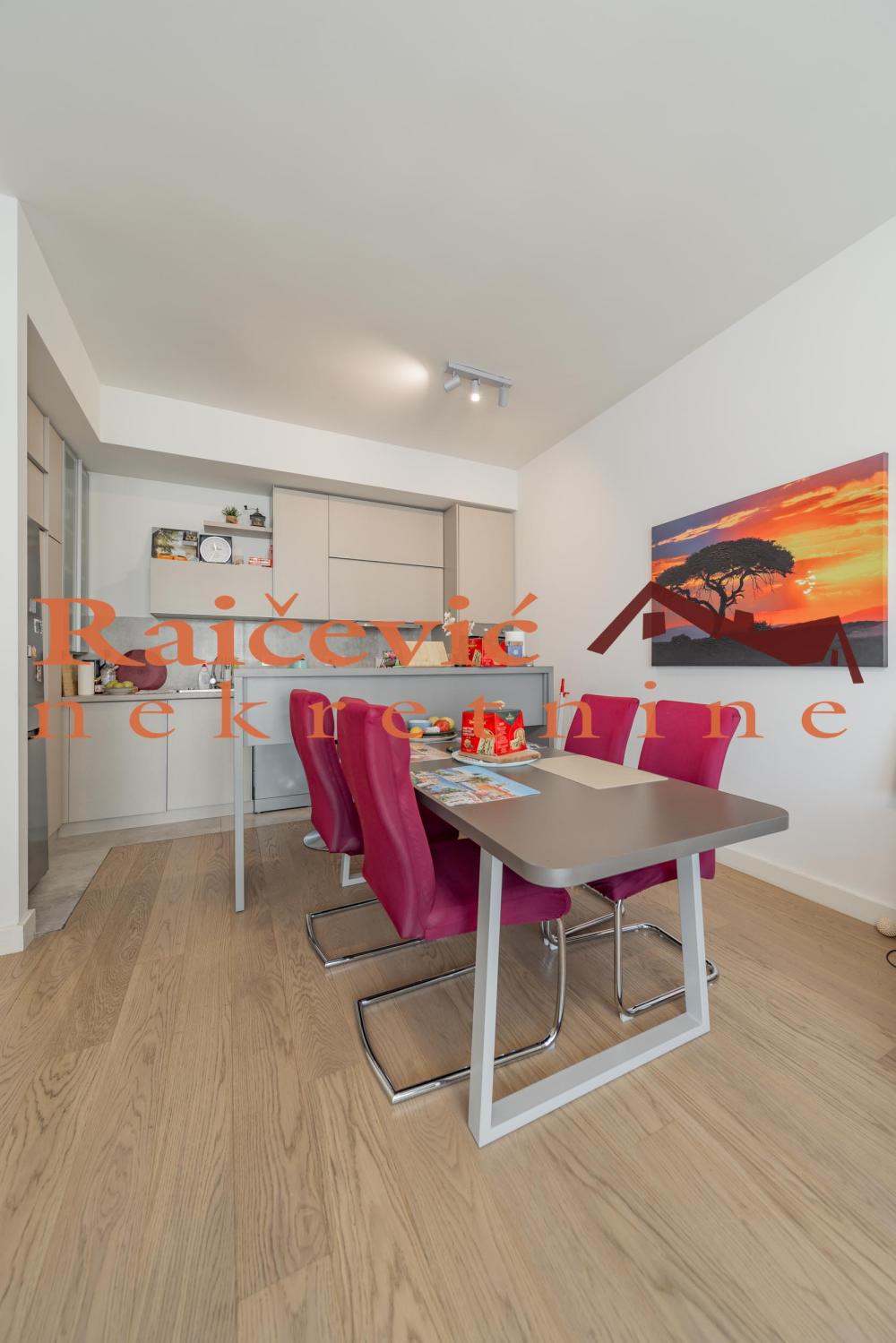 Slika 3 - Luke Celovica Trebinjca, Četvorosoban stan na prodaju, 110m2, 498.000€