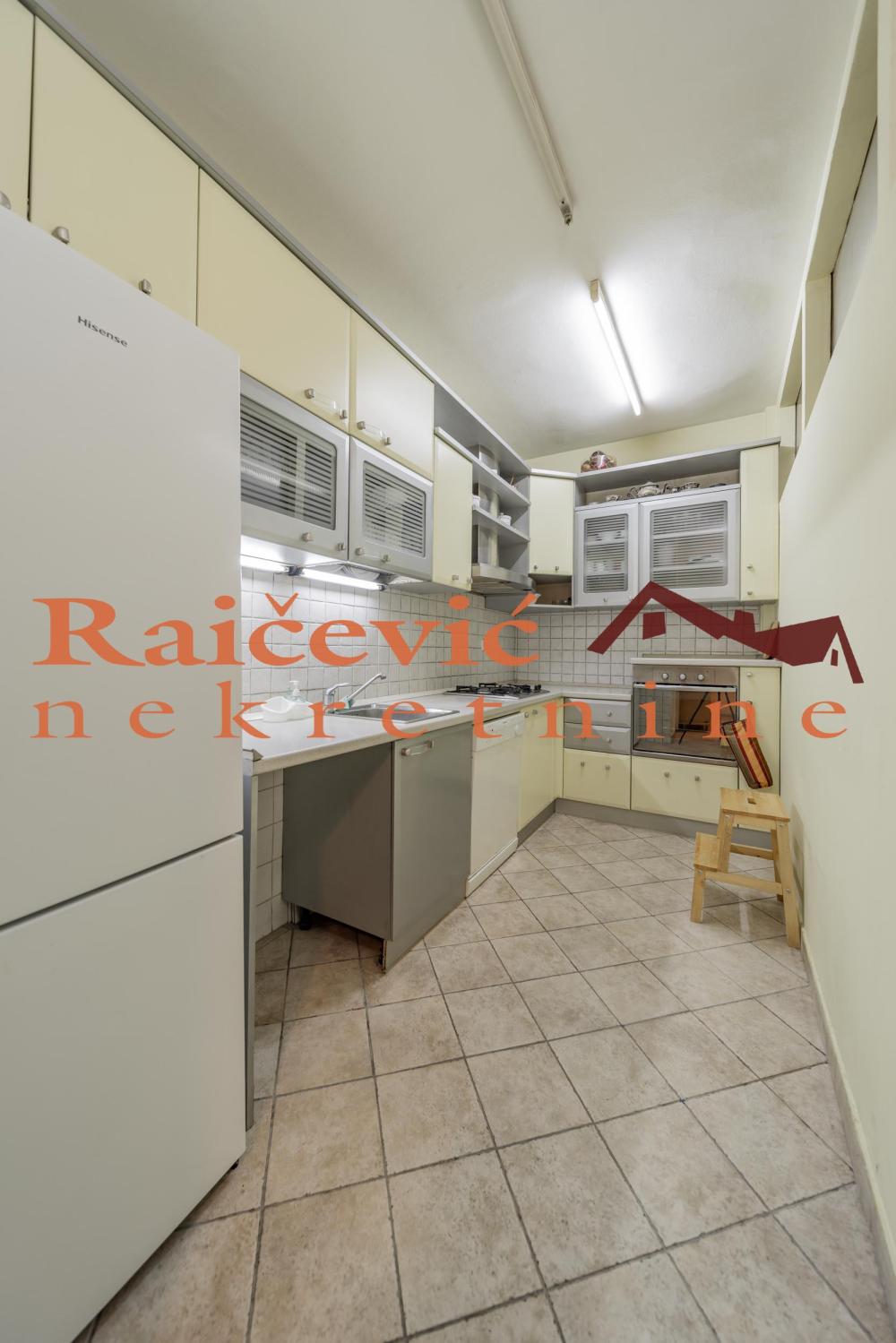 Slika 3 - Bulevar Zorana Djindjica, Dvosoban stan na prodaju, 47m2, 175.000€