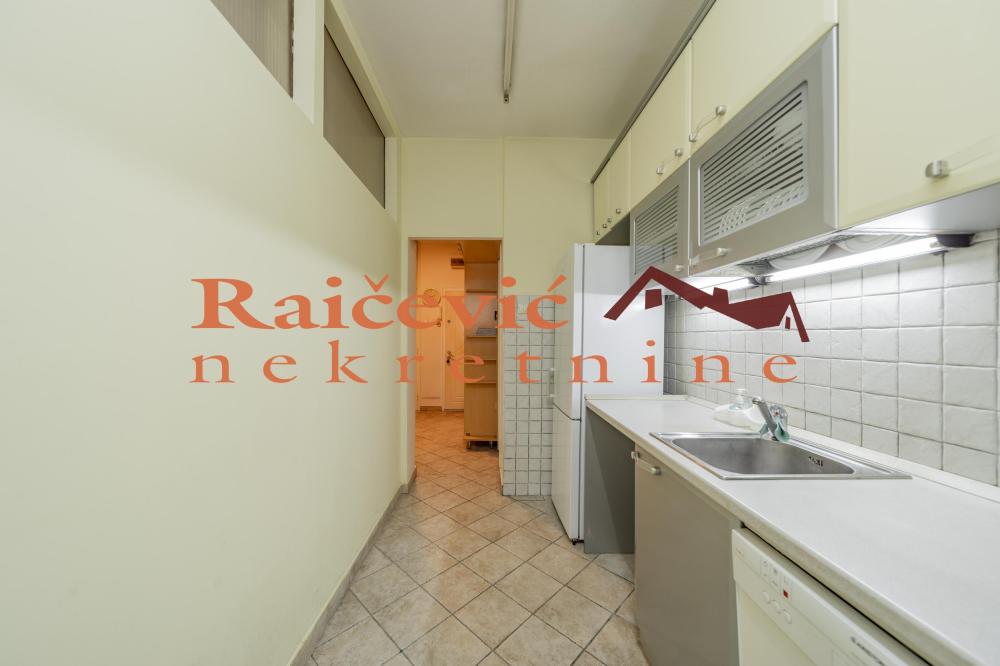 Slika 5 - Bulevar Zorana Djindjica, Dvosoban stan na prodaju, 47m2, 175.000€