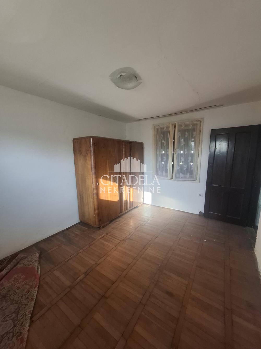 Slika 1 - Vojislava Đurića,  Kuća na prodaju, 70m2, 99.000€