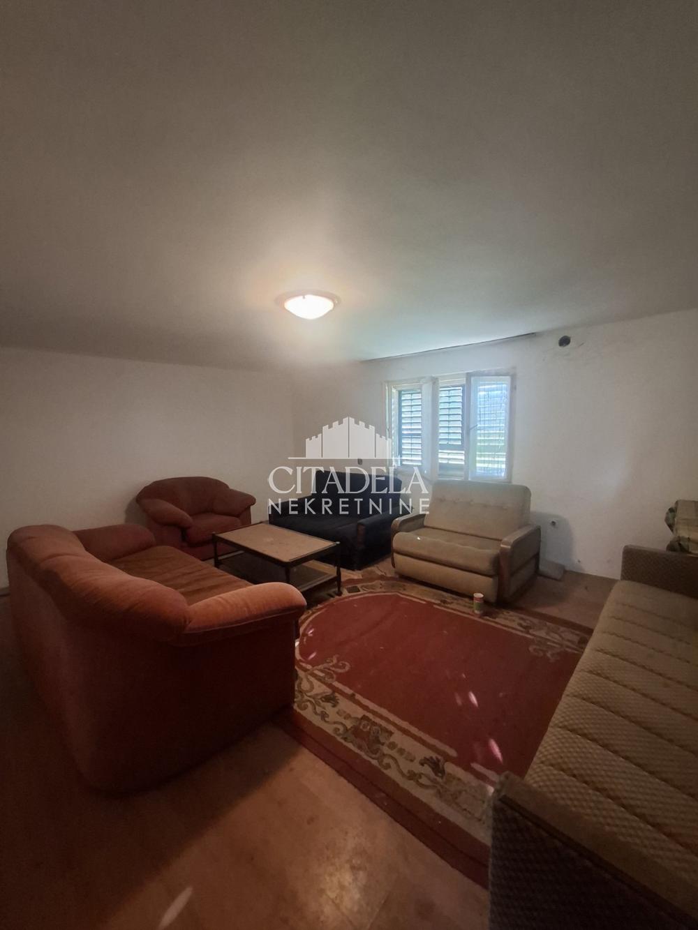 Slika 2 - Vojislava Đurića,  Kuća na prodaju, 70m2, 99.000€