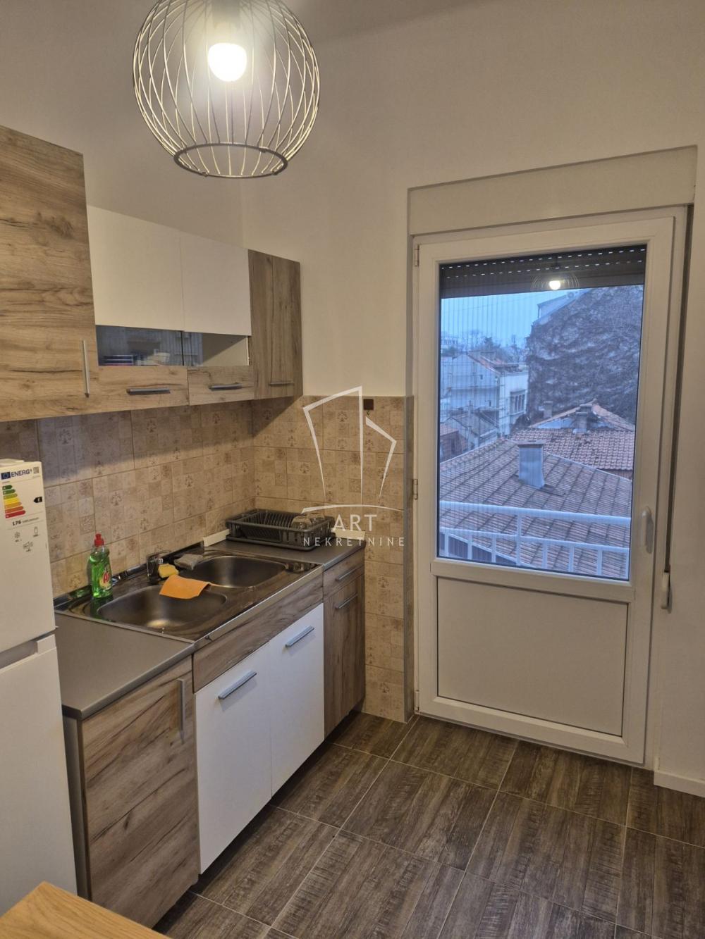 Slika 3 - Vukice Mitrović, Jednosoban stan za izdavanje, 33m2, 480€