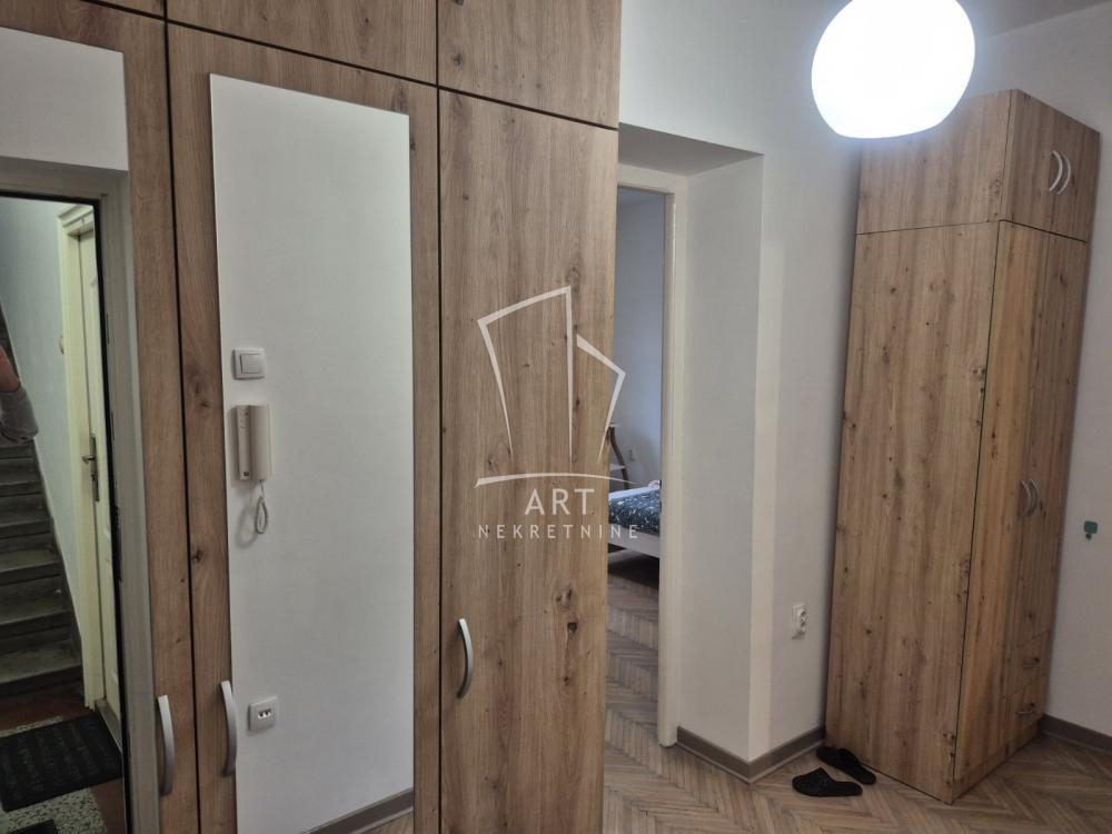 Slika 5 - Vukice Mitrović, Jednosoban stan za izdavanje, 33m2, 480€