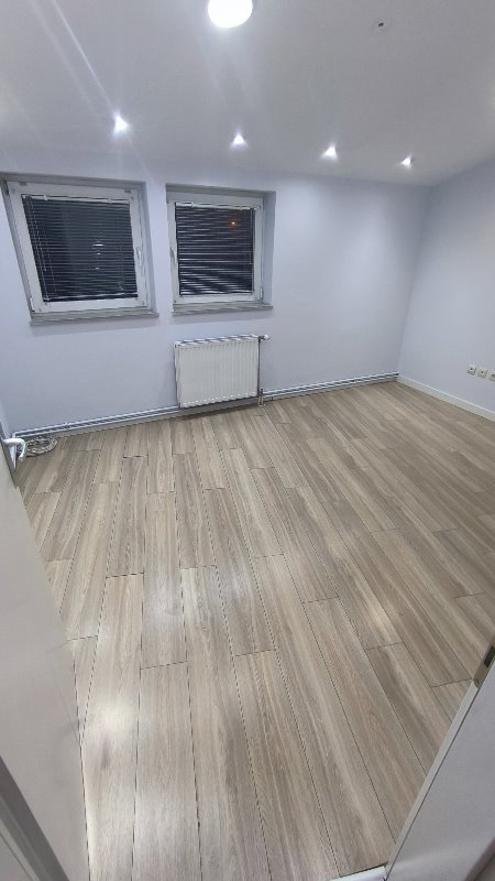 Slika 3 - ENDI VORHOLA,  Lokal za izdavanje, 946m2, 10.000€