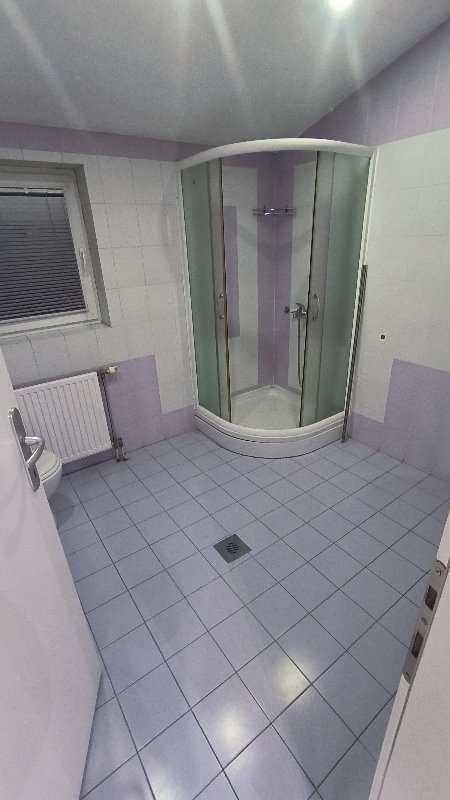 Slika 4 - ENDI VORHOLA,  Lokal za izdavanje, 946m2, 10.000€