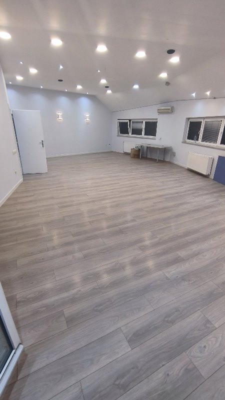 Slika 7 - ENDI VORHOLA,  Lokal za izdavanje, 946m2, 10.000€