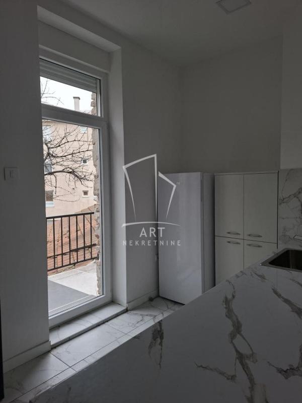 Slika 2 - Vojvode Stepe,  Lokal za izdavanje, 95m2, 1.400€