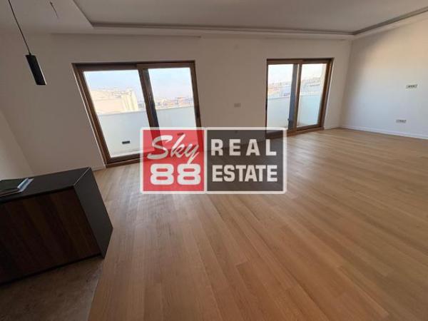 Slika 4 - Četvorosoban stan za izdavanje, 152m2, 3.300€
