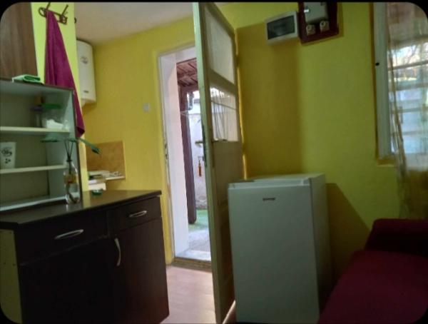 Slika 2 - Sinđelićev trg 16, Jednosoban stan za izdavanje, 18m2, 160€