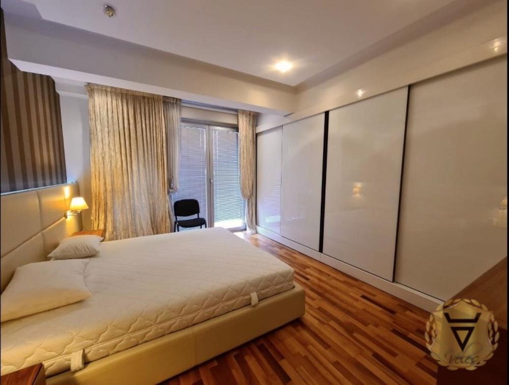 Slika 4 - Trosoban stan za izdavanje, 130m2, 1.850€