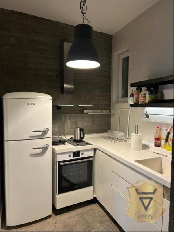 Slika 3 - Dvosoban stan za izdavanje, 125m2, 2.000€