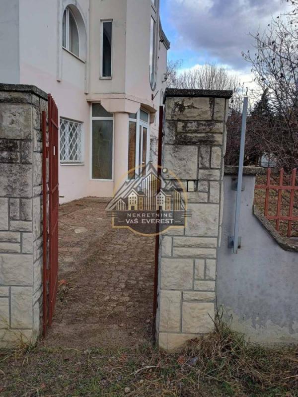 Slika 2 -  Kuća na prodaju, 764m2, 1.370.000€