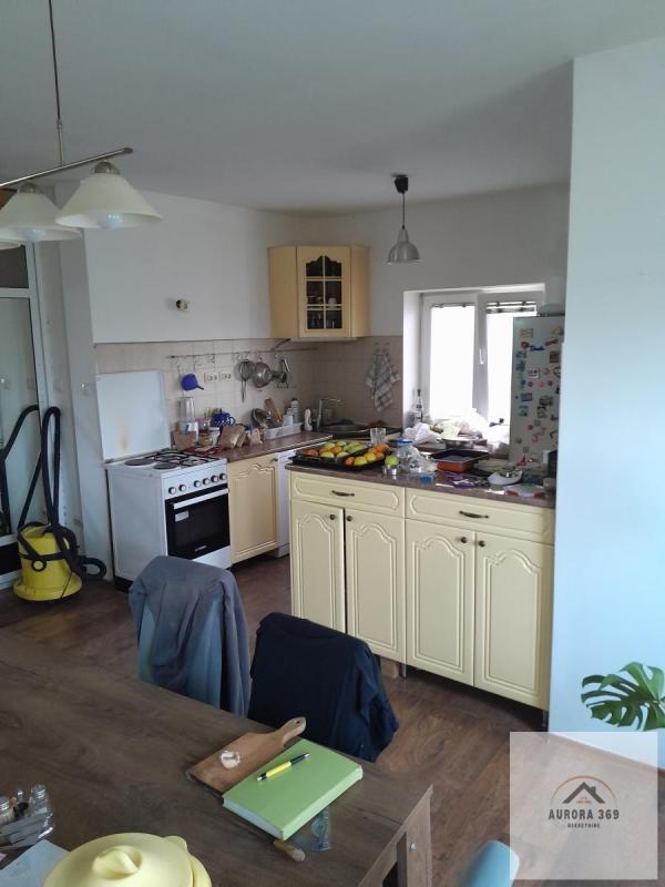 Slika 1 -  Kuća na prodaju, 240m2, 295.000€