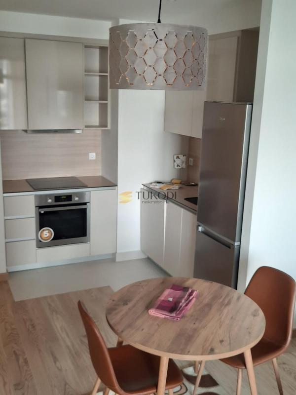 Slika 4 - Dvosoban stan za izdavanje, 55m2, 1.200€