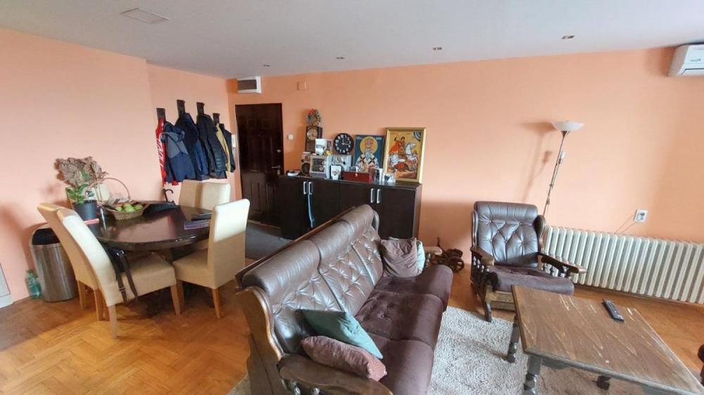 Slika 2 - Trosoban stan za izdavanje, 64m2, 500€