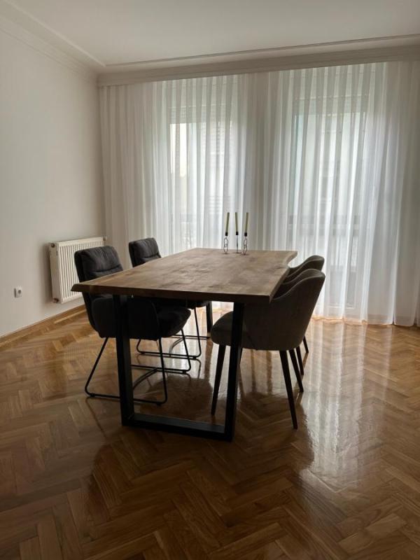 Slika 2 - Četvorosoban stan za izdavanje, 114m2, 1.100€