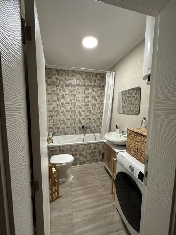 Slika 8 - Četvorosoban stan za izdavanje, 114m2, 1.100€