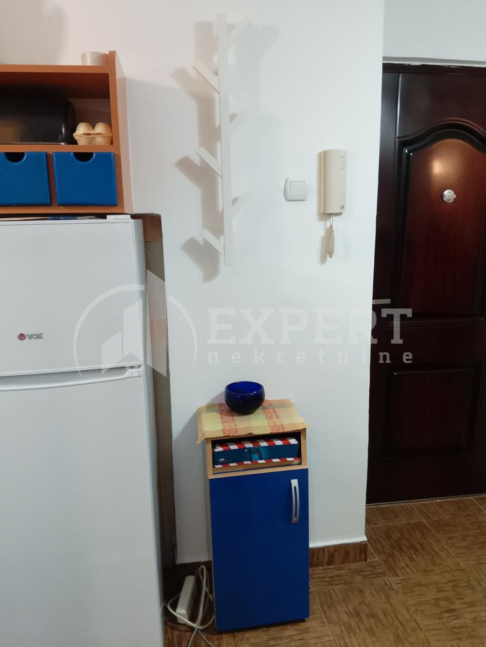 Slika 6 - Kej 29. decembra, Jednoiposoban stan za izdavanje, 36m2, 320€