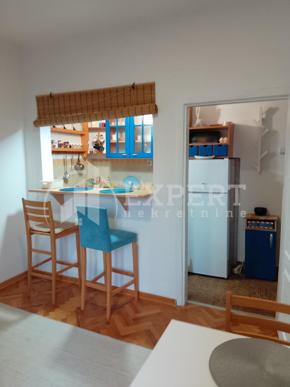 Slika 2 - Kej 29. decembra, Jednoiposoban stan za izdavanje, 36m2, 320€