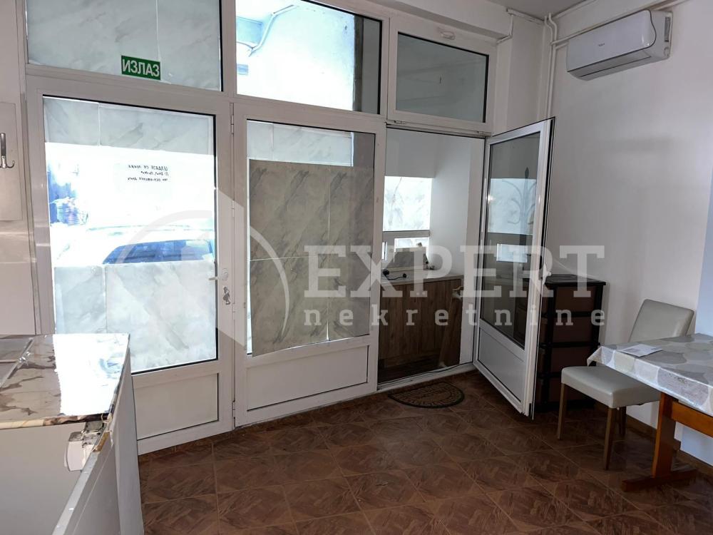 Glavna slika -7. jula,  Lokal za izdavanje, 48m2, 350€