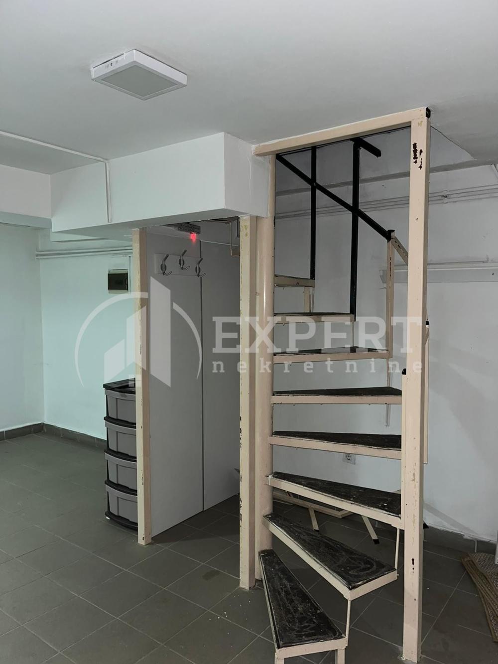 Slika 6 - 7. jula,  Lokal za izdavanje, 48m2, 350€