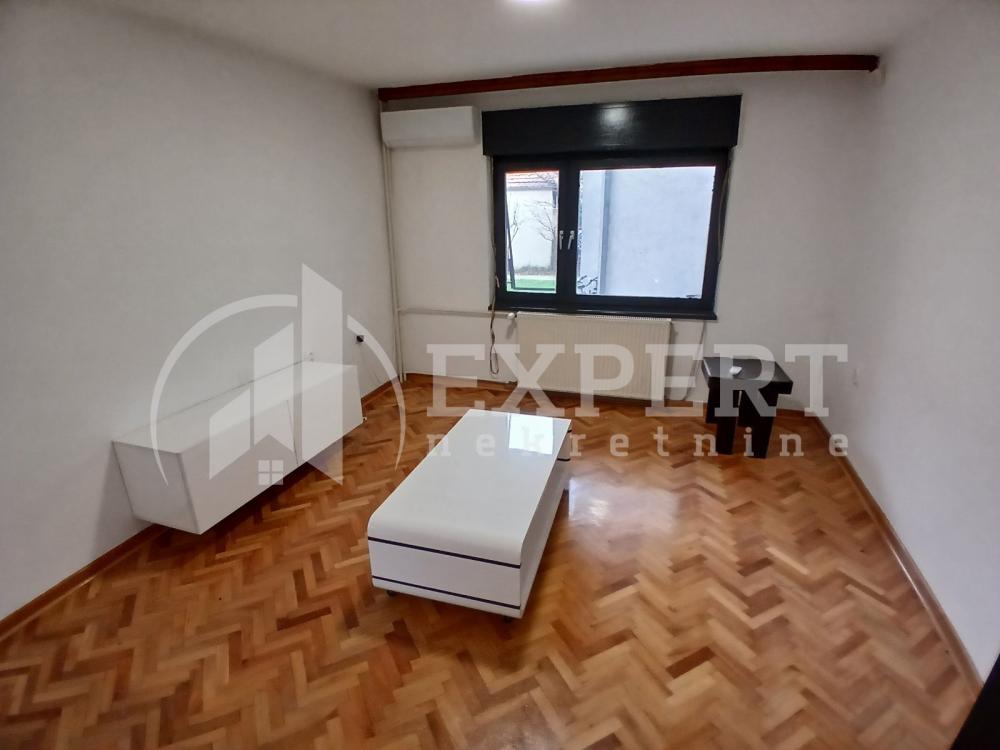 Slika 9 - Solunskih ratnika,  Lokal za izdavanje, 171m2, 600€