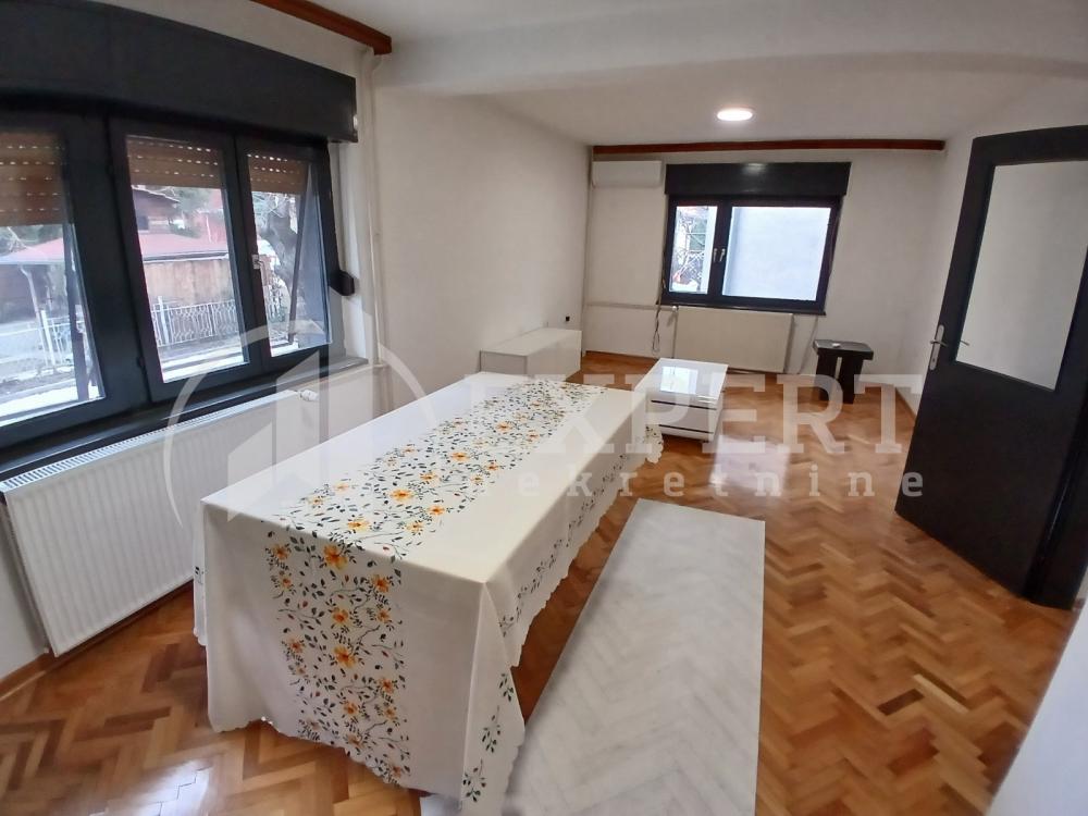 Slika 8 - Solunskih ratnika,  Lokal za izdavanje, 171m2, 600€