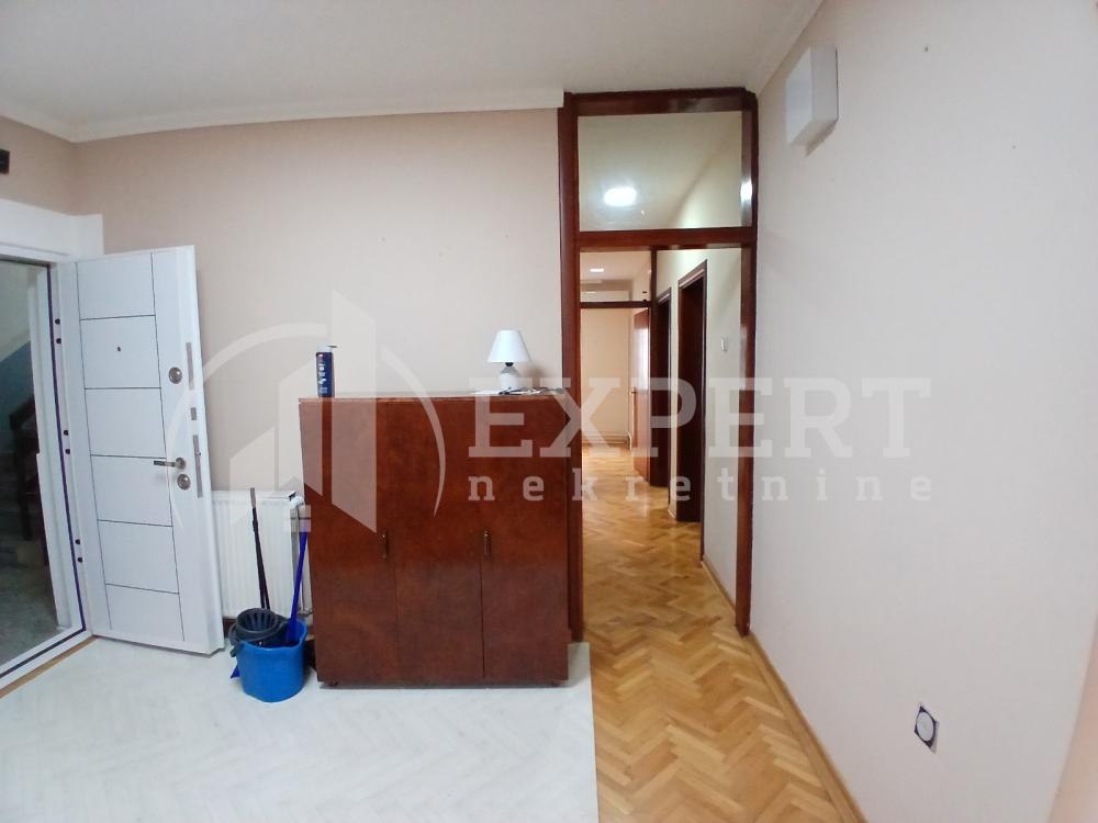 Slika 9 - Solunskih ratnika,  Lokal za izdavanje, 121m2, 430€