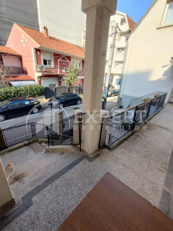 Slika 8 - Vojvode Vuka, Trosoban stan za izdavanje, 62m2, 350€