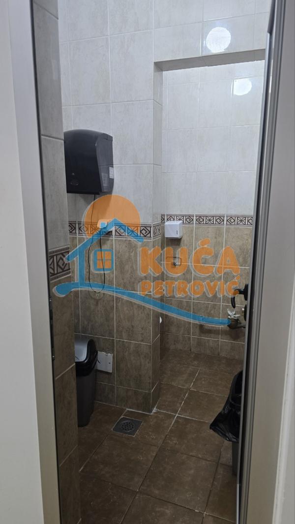 Slika 4 - 7. jula,  Lokal za izdavanje, 95m2, 950€