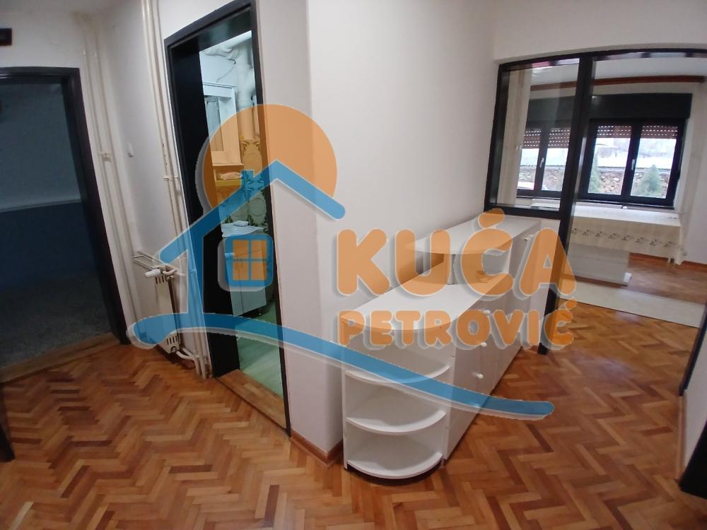 Slika 1 - Solunskih ratnika,  Lokal za izdavanje, 171m2, 600€