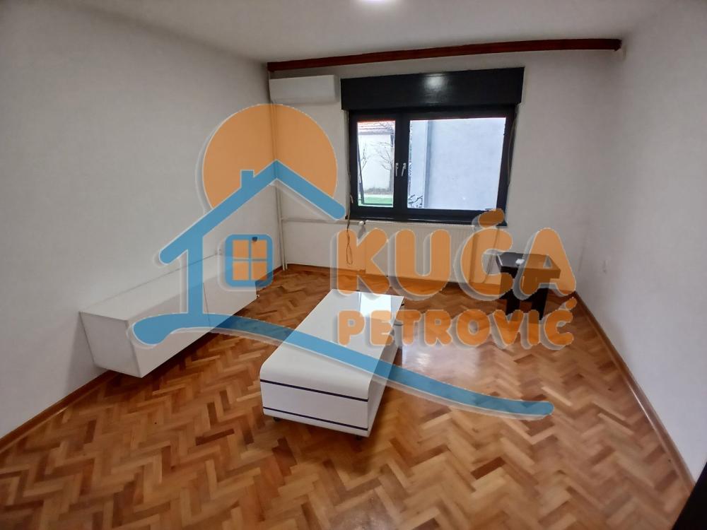 Slika 9 - Solunskih ratnika,  Lokal za izdavanje, 171m2, 600€