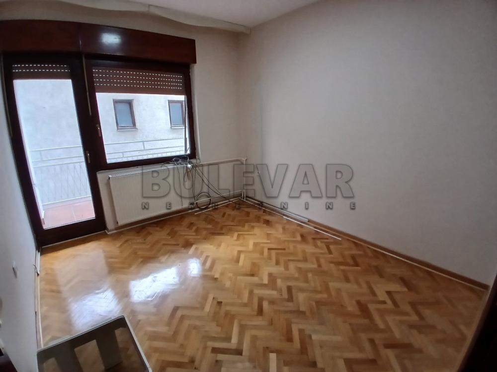 Slika 11 - Solunskih ratnika,  Lokal za izdavanje, 121m2, 430€