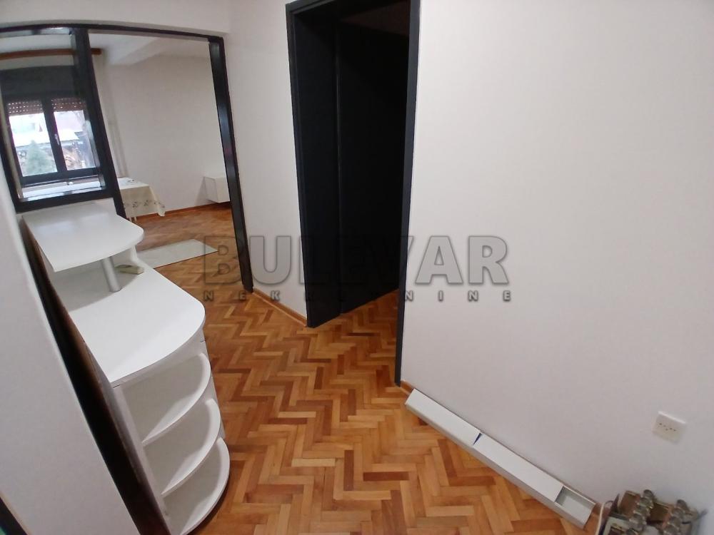 Slika 2 - Solunskih ratnika,  Lokal za izdavanje, 171m2, 600€