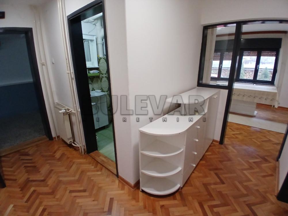 Slika 1 - Solunskih ratnika,  Lokal za izdavanje, 171m2, 600€