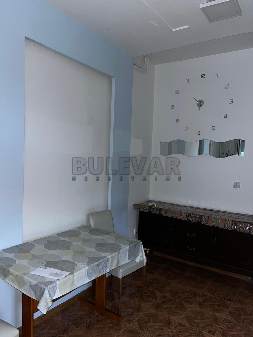 Slika 1 - 7. jula,  Lokal za izdavanje, 48m2, 350€