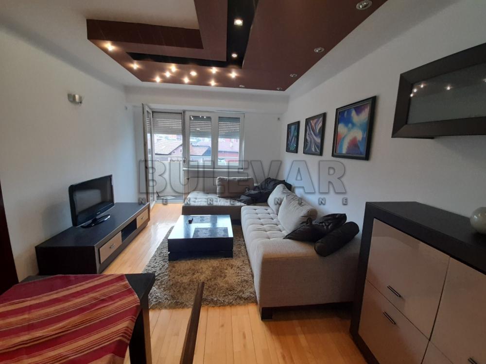 Slika 1 - Sestre Baković, Jednoiposoban stan za izdavanje, 40m2, 400€