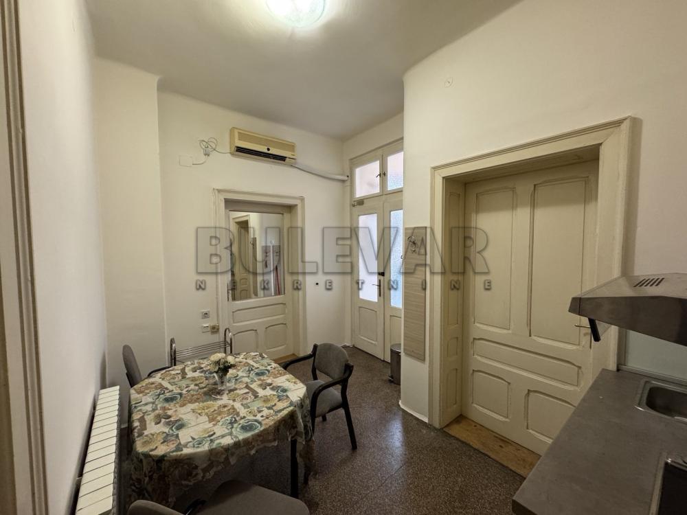 Slika 3 - Vojvode Vuka, Trosoban stan za izdavanje, 62m2, 350€