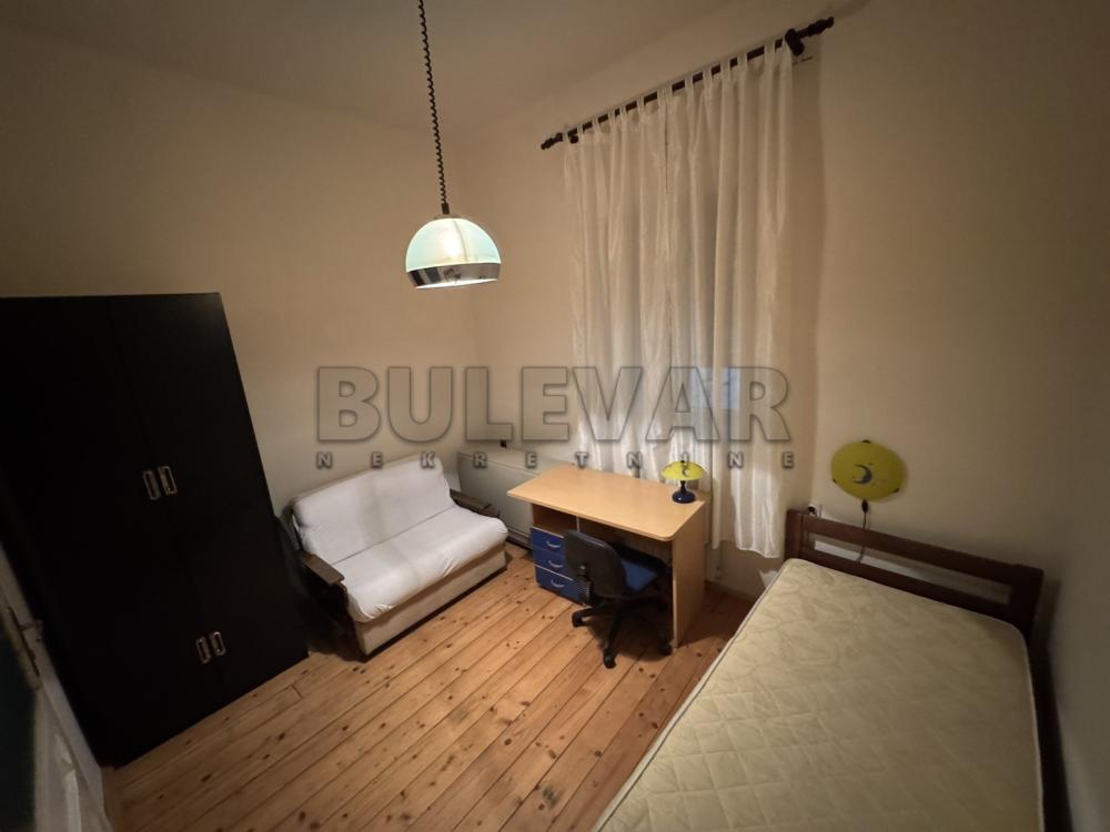 Slika 1 - Vojvode Vuka, Trosoban stan za izdavanje, 62m2, 350€