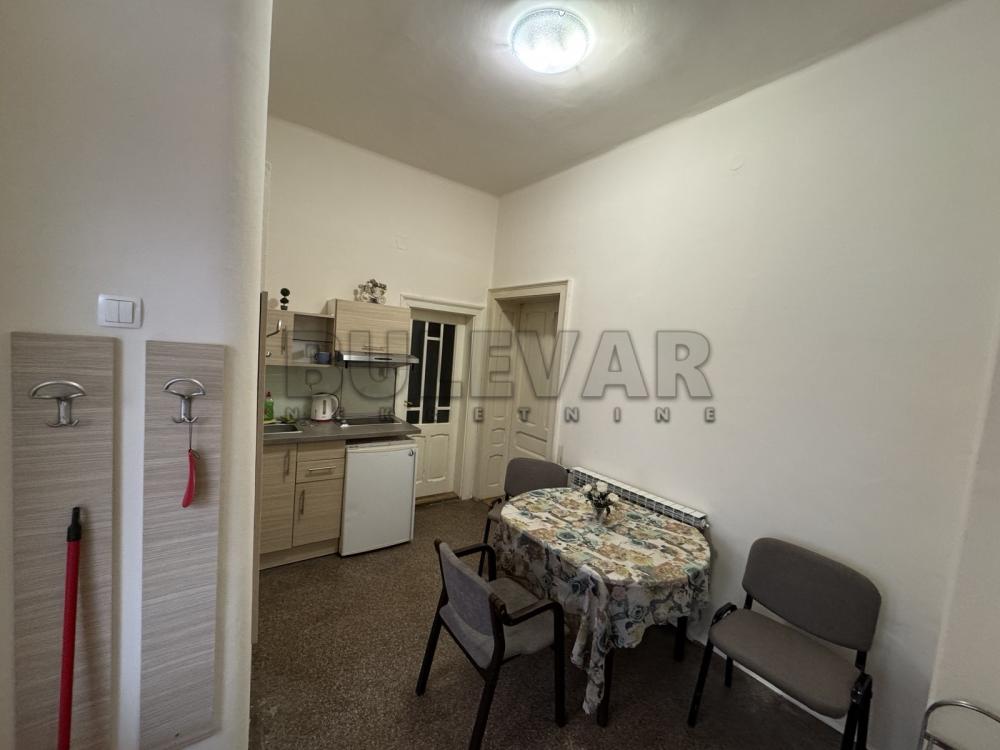 Slika 4 - Vojvode Vuka, Trosoban stan za izdavanje, 62m2, 350€