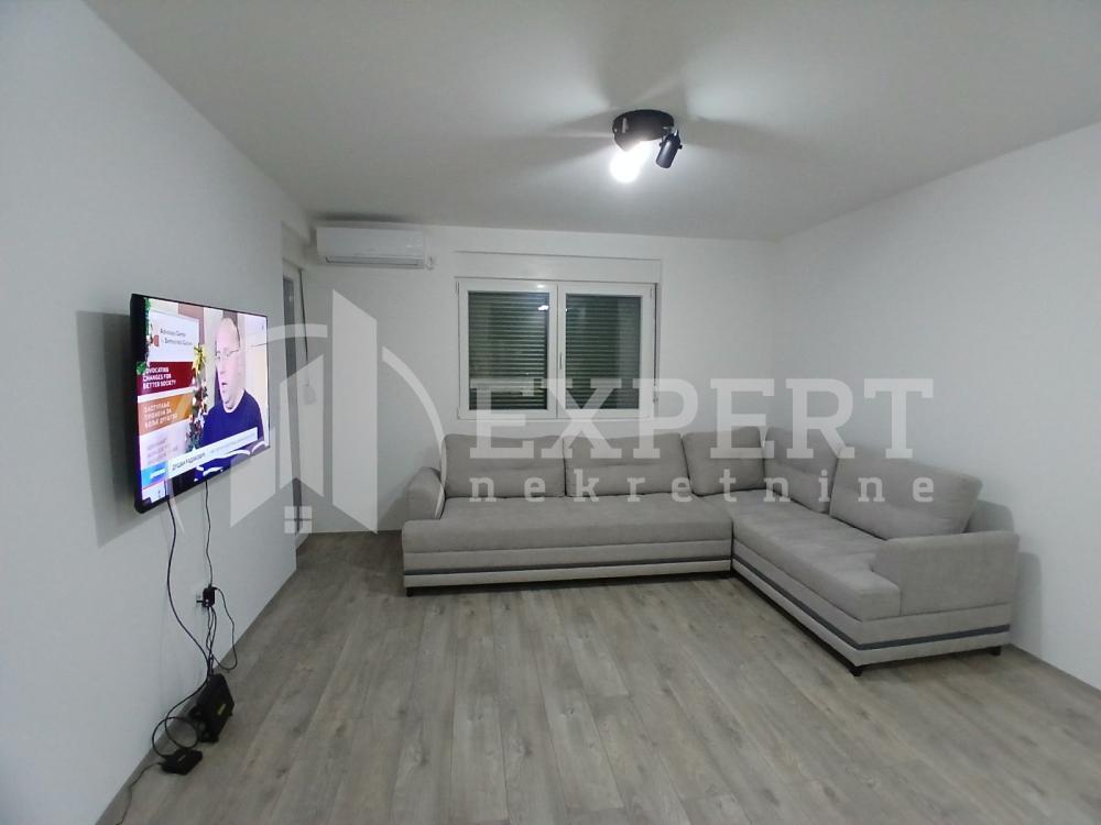 Glavna slika -Bulevar Svetog Pantelejmona, Dvoiposoban stan za izdavanje, 70m2, 450€