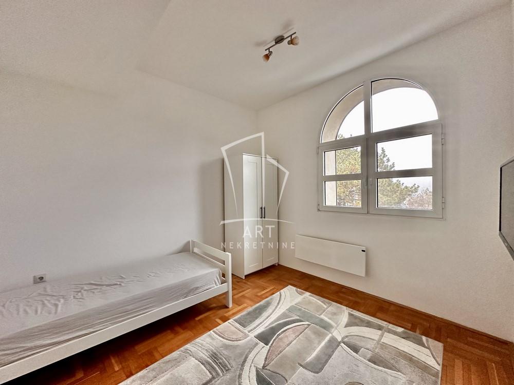 Slika 9 - Kronštatska, Petosoban stan za izdavanje, 151m2, 1.200€