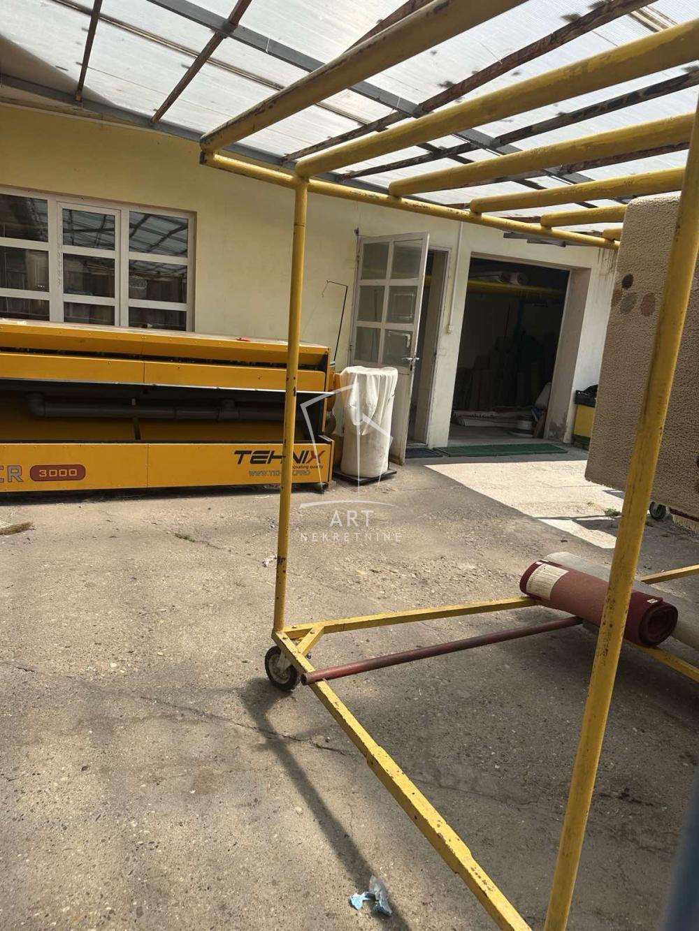 Slika 9 - Cara Dušana,  Lokal na prodaju, 141m2, 289.050€