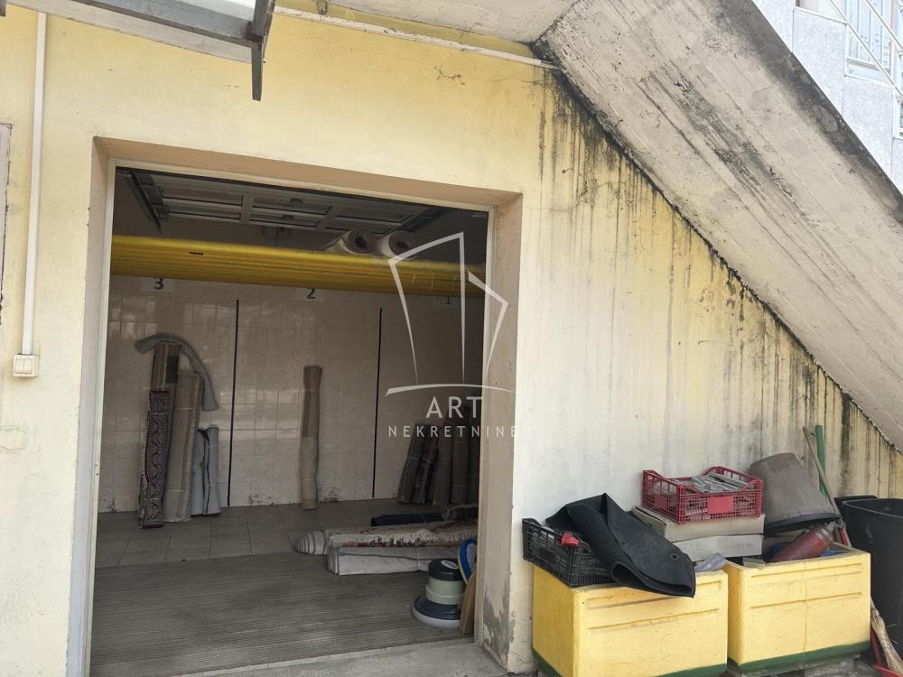 Slika 1 - Cara Dušana,  Lokal na prodaju, 141m2, 289.050€