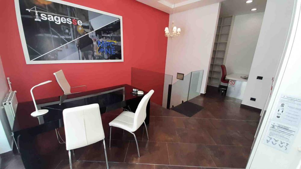 Slika 2 - Bulevar Arsenija Čarnojevića,  Lokal za izdavanje, 60m2, 800€