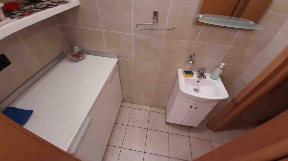 Slika 10 - Bulevar Arsenija Čarnojevića,  Lokal za izdavanje, 60m2, 800€