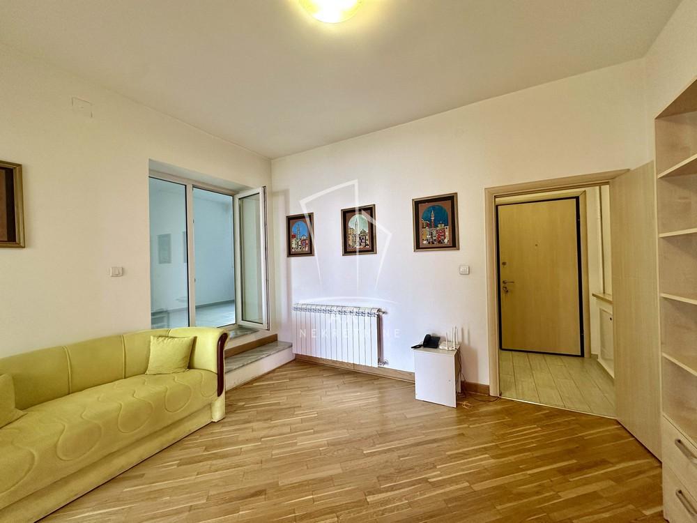 Slika 7 - Ilije Garašanina, Trosoban stan za izdavanje, 92m2, 1.100€