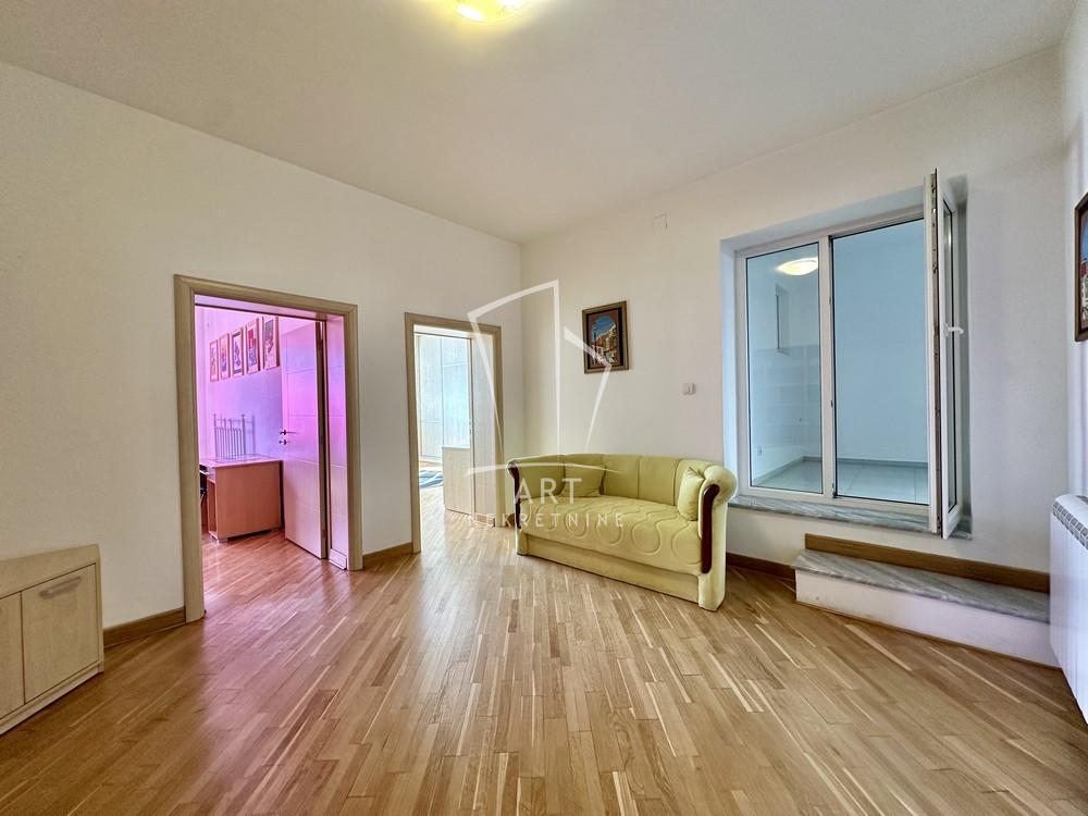 Slika 8 - Ilije Garašanina, Trosoban stan za izdavanje, 92m2, 1.100€