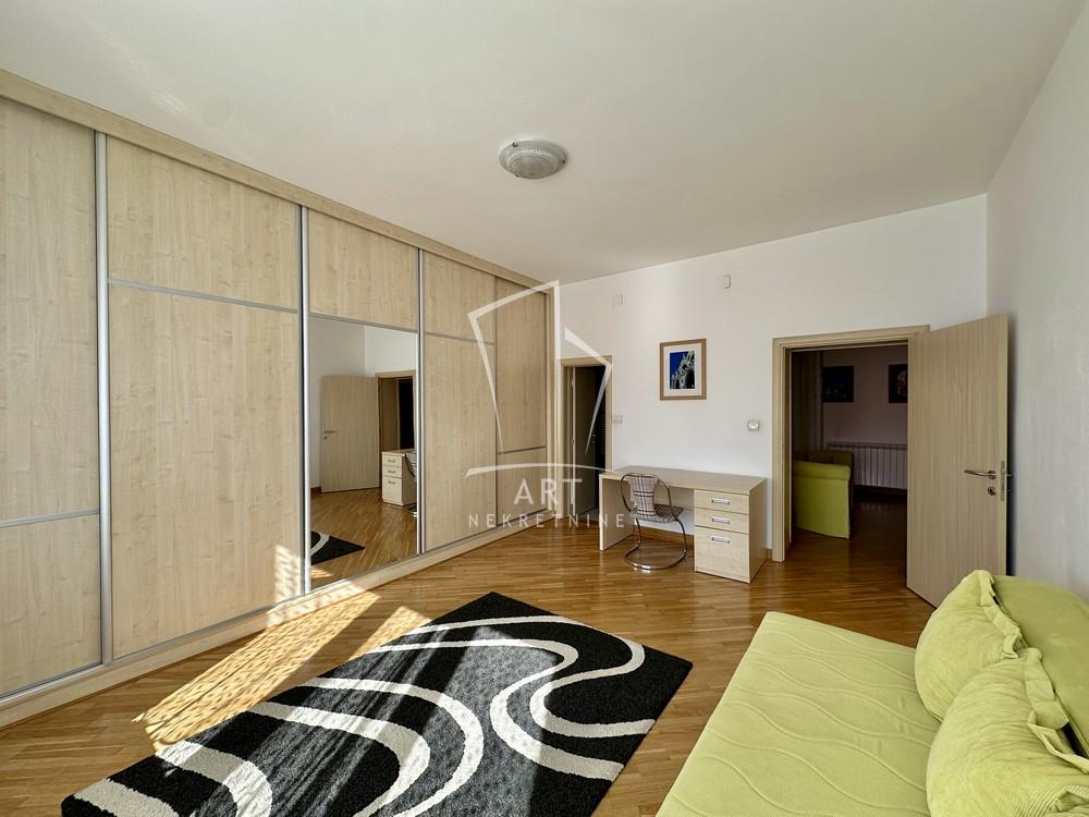 Slika 1 - Ilije Garašanina, Trosoban stan za izdavanje, 92m2, 1.100€