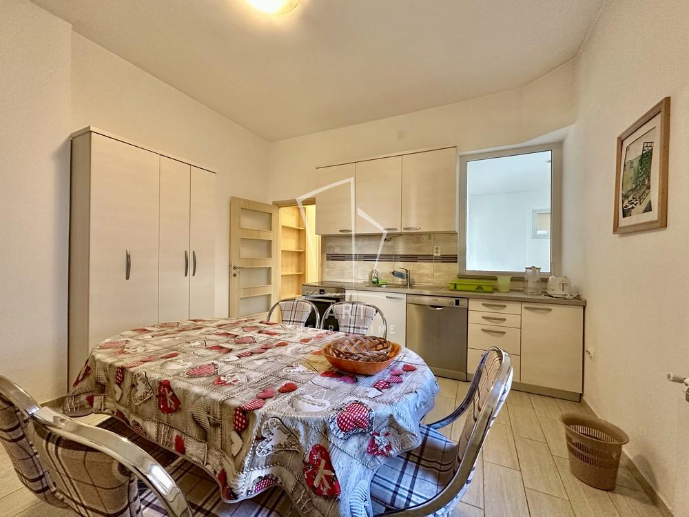 Slika 9 - Ilije Garašanina, Trosoban stan za izdavanje, 92m2, 1.100€